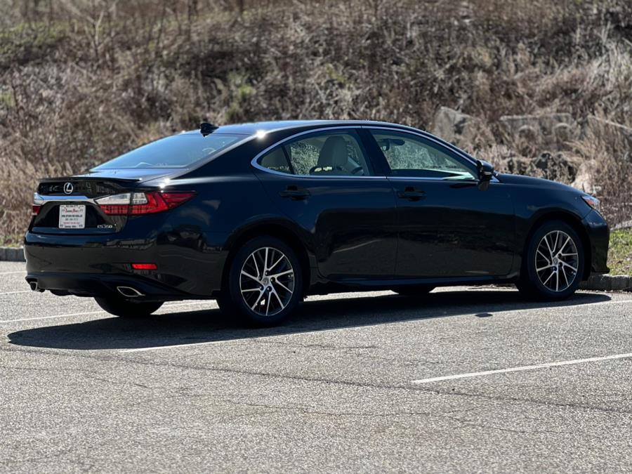 2017 Lexus ES ES photo