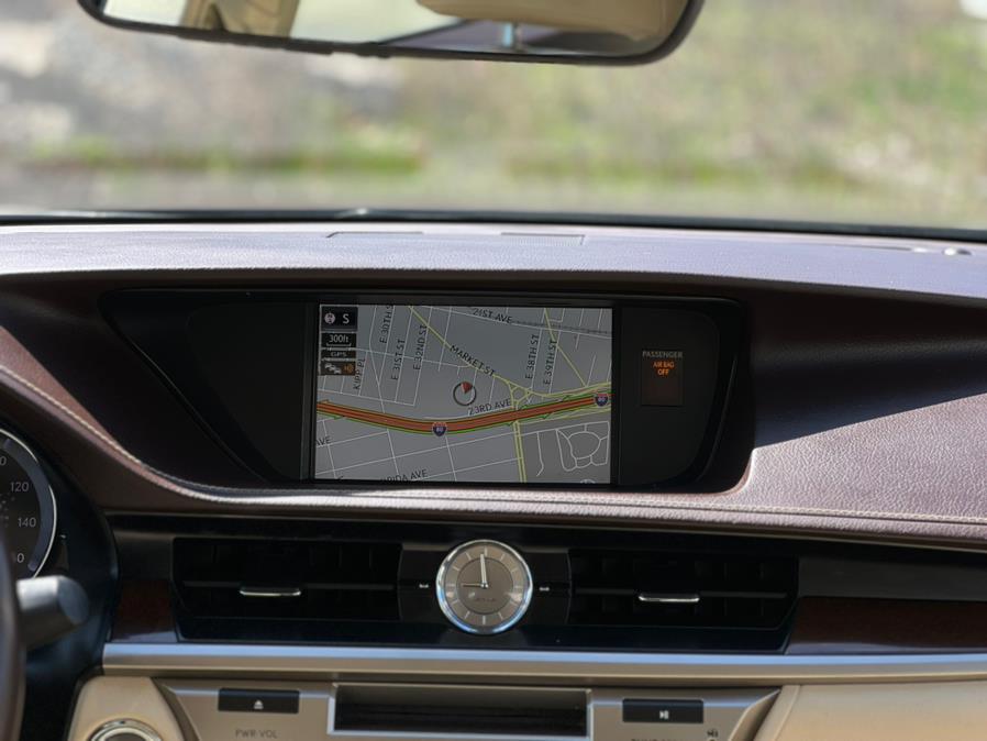 2017 Lexus ES ES photo
