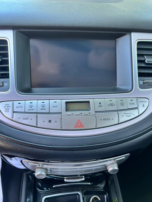 2014 Hyundai Genesis 5.0L R-Spec photo