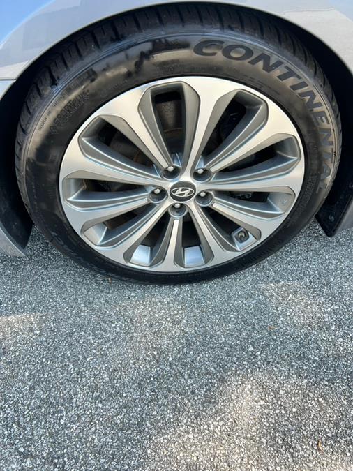 2014 Hyundai Genesis 5.0L R-Spec photo