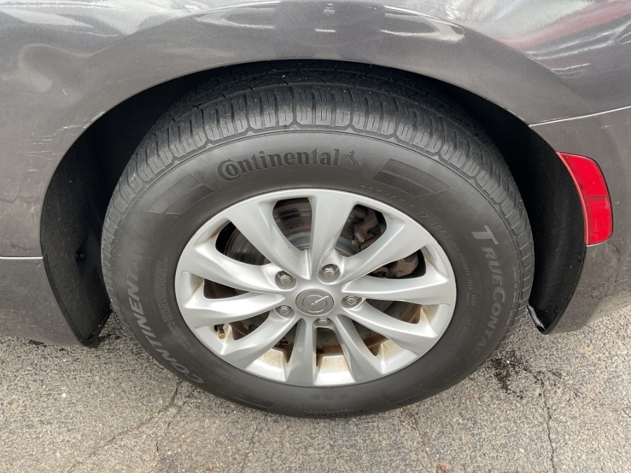 2018 Chrysler Pacifica Touring L FWD photo