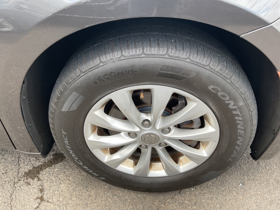 2018 Chrysler Pacifica Touring L FWD photo