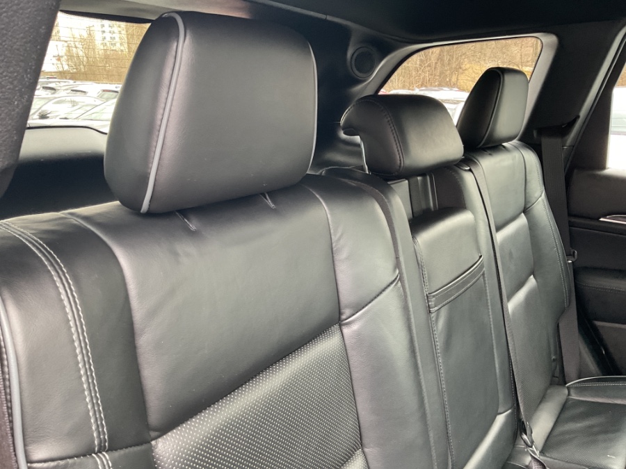 2019 Jeep Grand Cherokee Overland 4x4 photo
