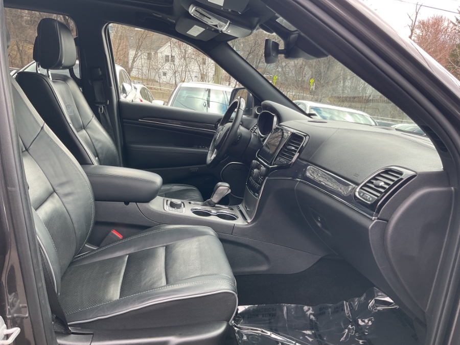 2019 Jeep Grand Cherokee Overland 4x4 photo