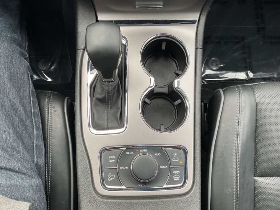 2019 Jeep Grand Cherokee Overland 4x4 photo
