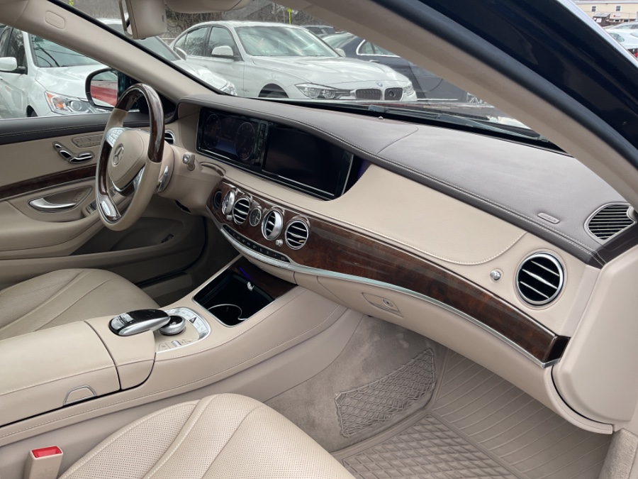 2015 Mercedes-Benz S-Class S550 4MATIC photo