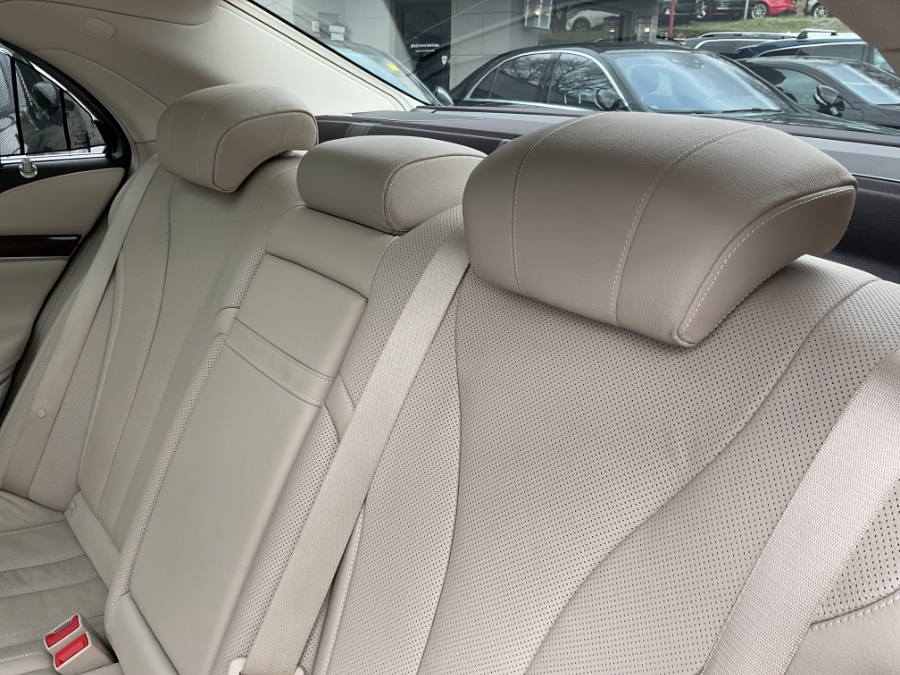 2015 Mercedes-Benz S-Class S550 4MATIC photo
