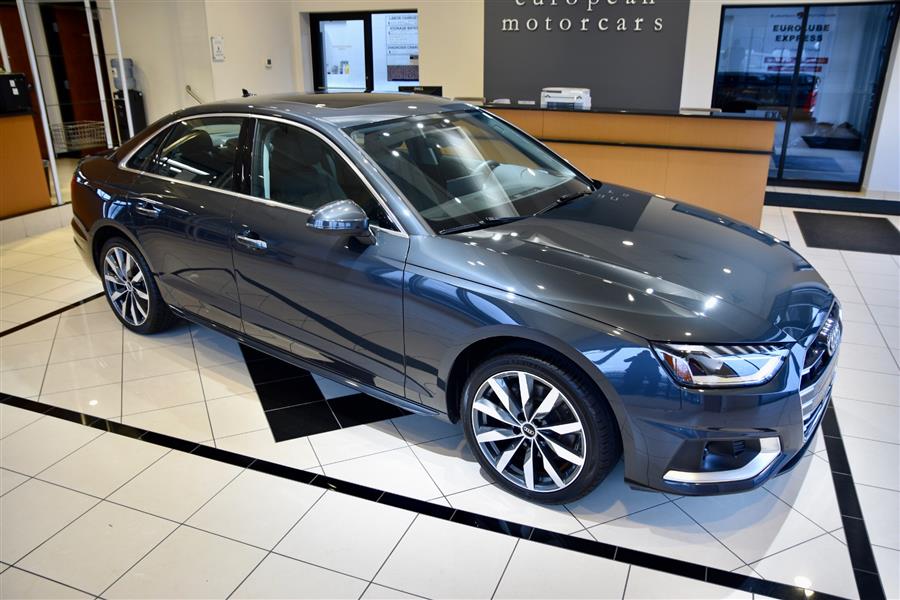 2022 Audi A4 quattro Premium Plus 40 TFSI photo