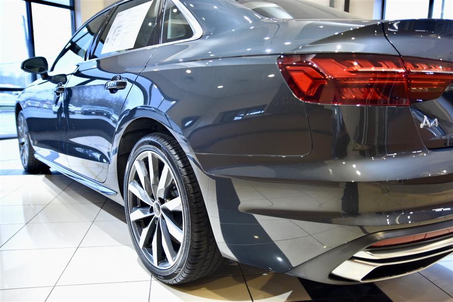 2022 Audi A4 quattro Premium Plus 40 TFSI photo