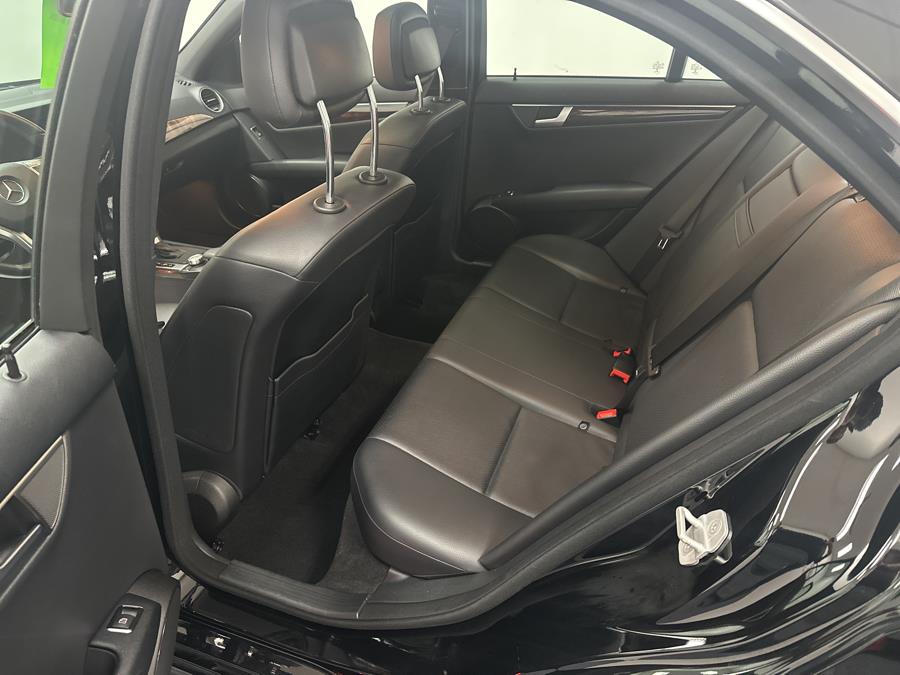 2014 Mercedes-Benz C-Class C300 4MATIC Luxury photo