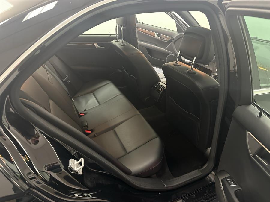 2014 Mercedes-Benz C-Class C300 4MATIC Luxury photo