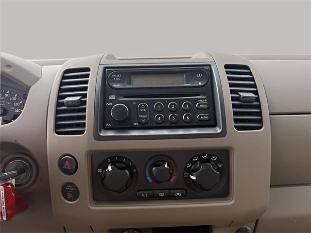 2005 Nissan Frontier SE photo