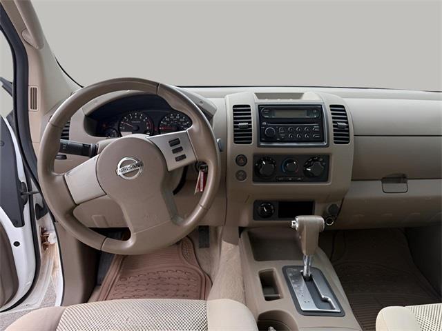 2005 Nissan Frontier SE photo