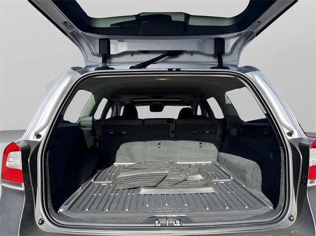 2016 Volvo XC70 T5 Platinum photo