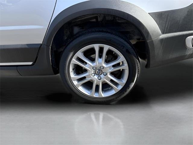 2016 Volvo XC70 T5 Platinum photo