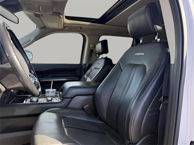 2019 Ford Expedition Platinum photo