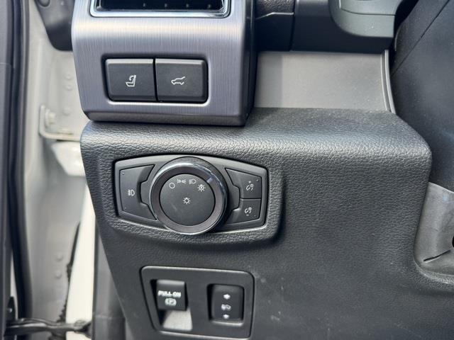2019 Ford Expedition Platinum photo