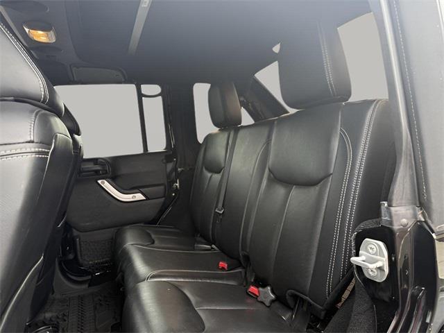2015 Jeep Wrangler Unlimited Sahara photo