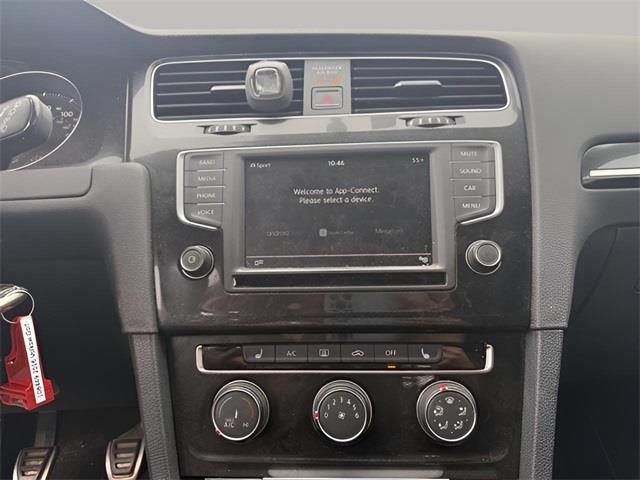 2016 Volkswagen Golf Gti S photo