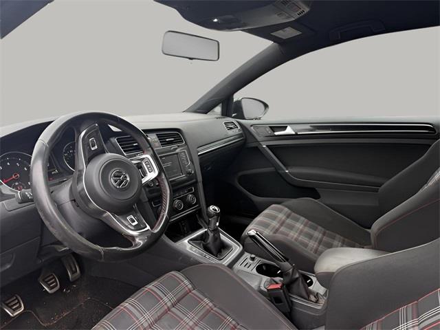 2016 Volkswagen Golf Gti S photo
