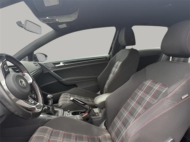 2016 Volkswagen Golf Gti S photo
