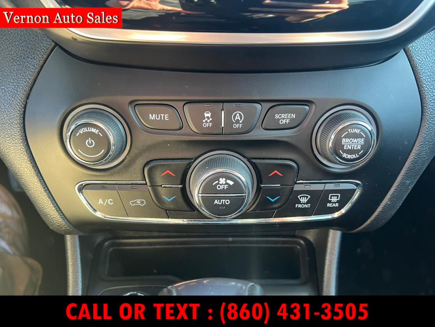 2020 Jeep Cherokee Limited 4x4 photo