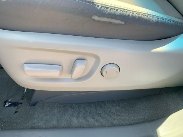2012 Toyota Sienna XLE 7-Passenger photo