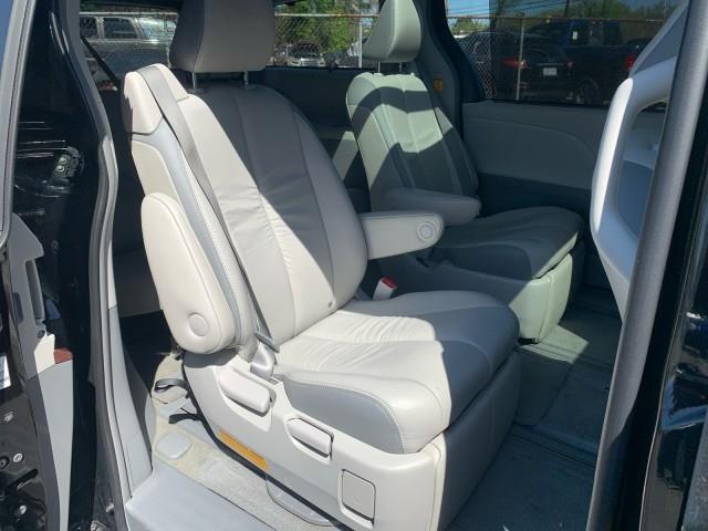 2012 Toyota Sienna XLE 7-Passenger photo