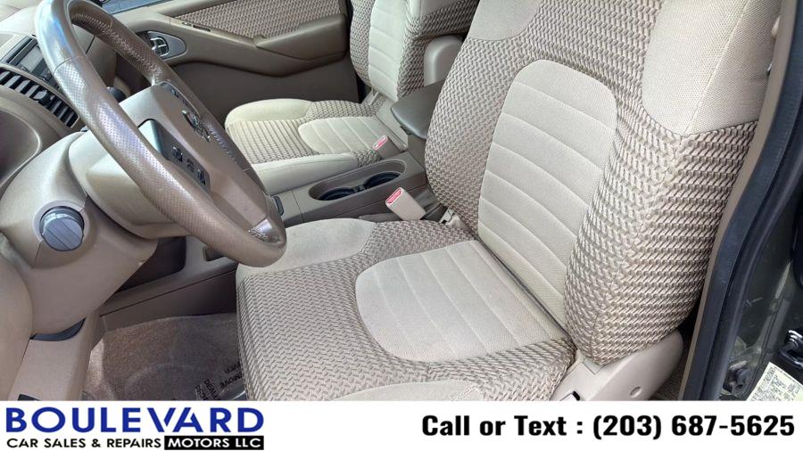2005 Nissan Frontier SE photo