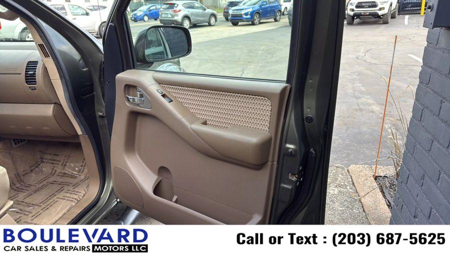 2005 Nissan Frontier SE photo