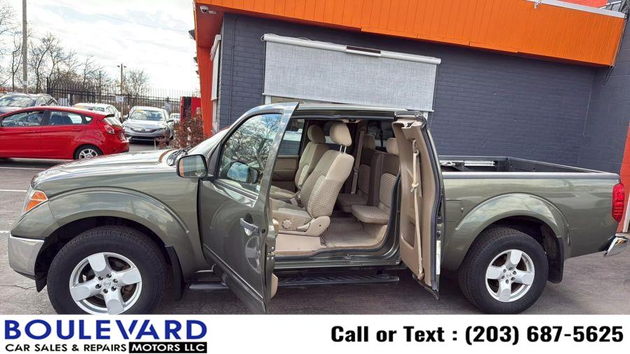 2005 Nissan Frontier SE photo