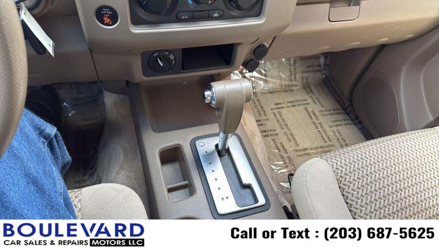 2005 Nissan Frontier SE photo