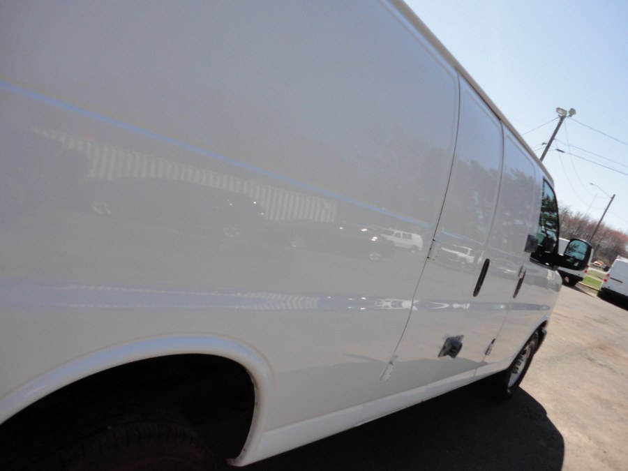 2017 Chevrolet Express Cargo Van RWD 2500 155