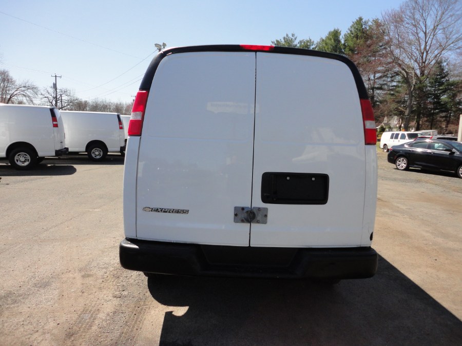2017 Chevrolet Express Cargo Van RWD 2500 155