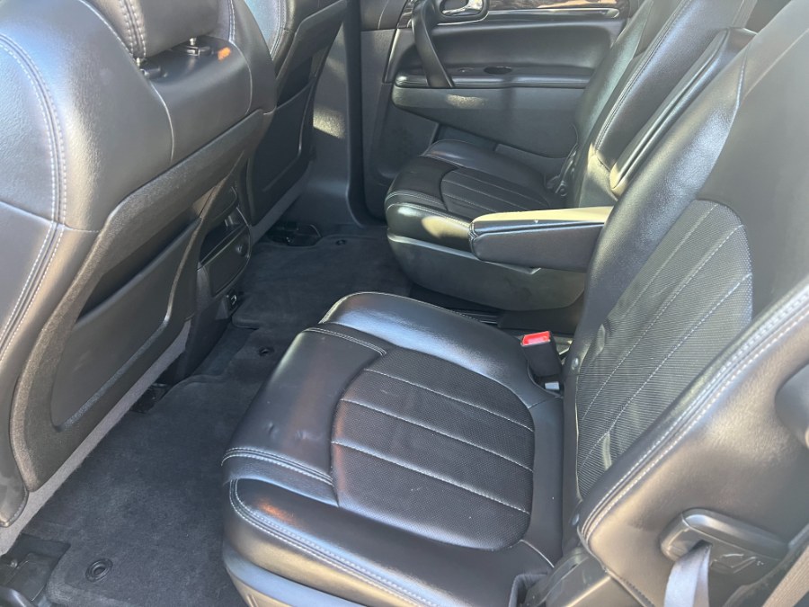 2017 Buick Enclave AWD 4dr Premium photo