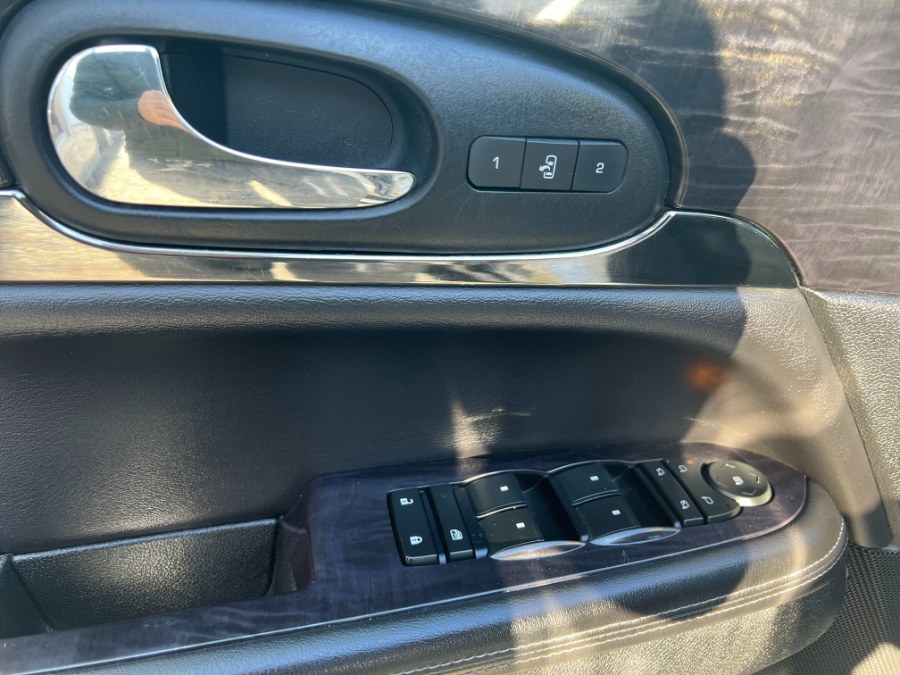 2017 Buick Enclave AWD 4dr Premium photo