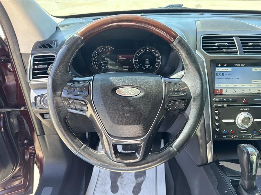 2018 Ford Explorer Platinum photo