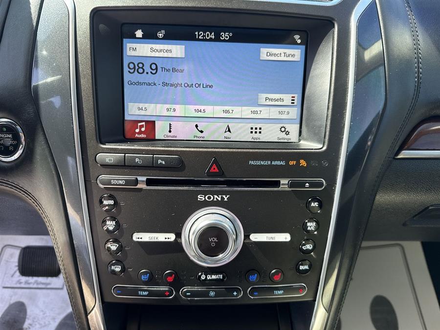 2018 Ford Explorer Platinum photo