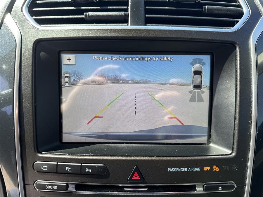 2018 Ford Explorer Platinum photo