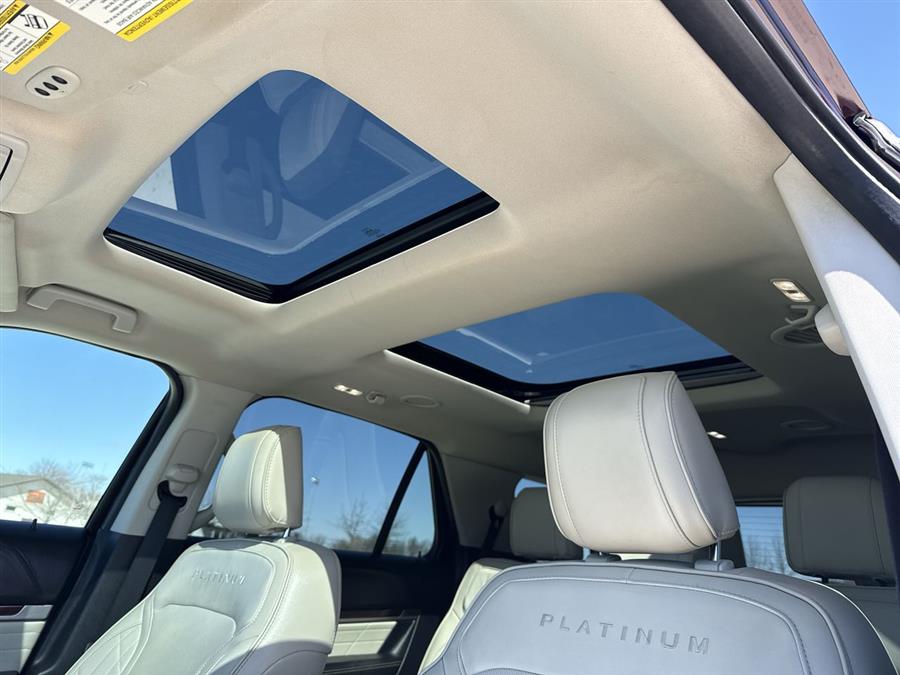 2018 Ford Explorer Platinum photo