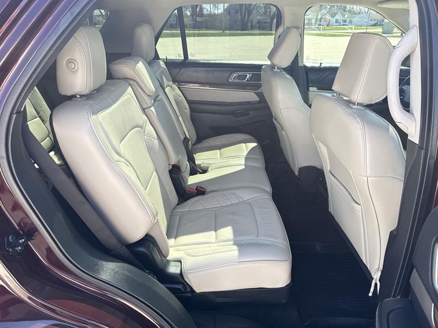2018 Ford Explorer Platinum photo