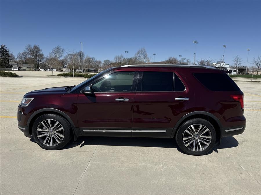 2018 Ford Explorer Platinum photo
