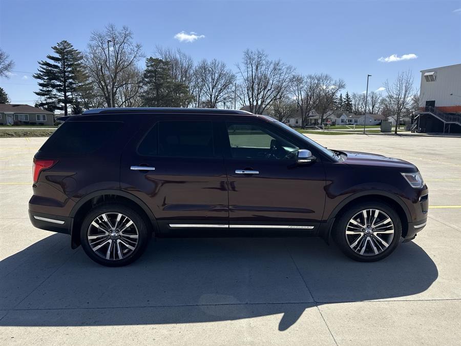 2018 Ford Explorer Platinum photo
