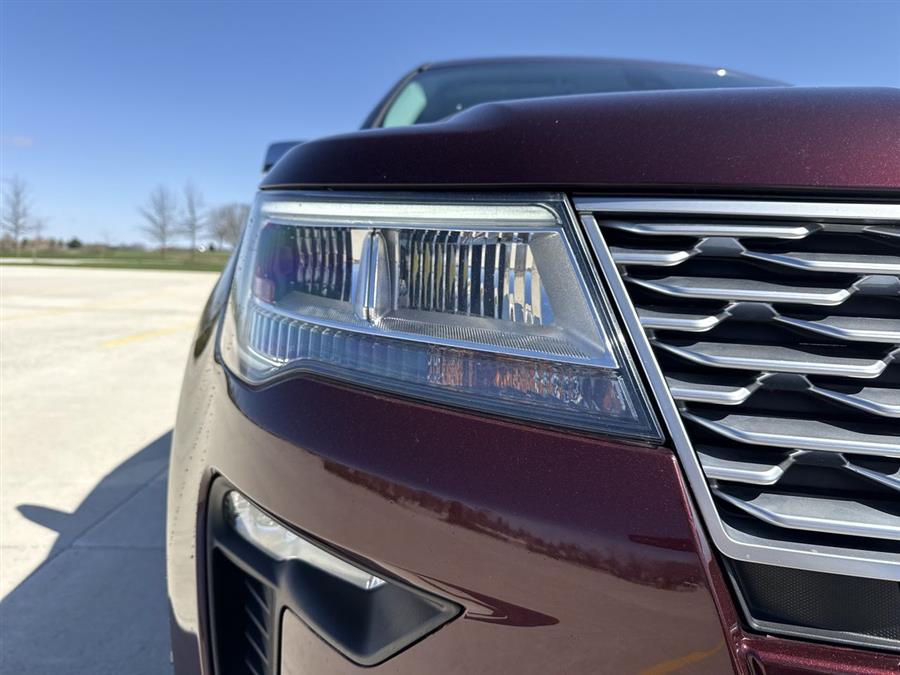 2018 Ford Explorer Platinum photo