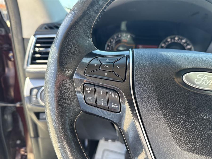 2018 Ford Explorer Platinum photo