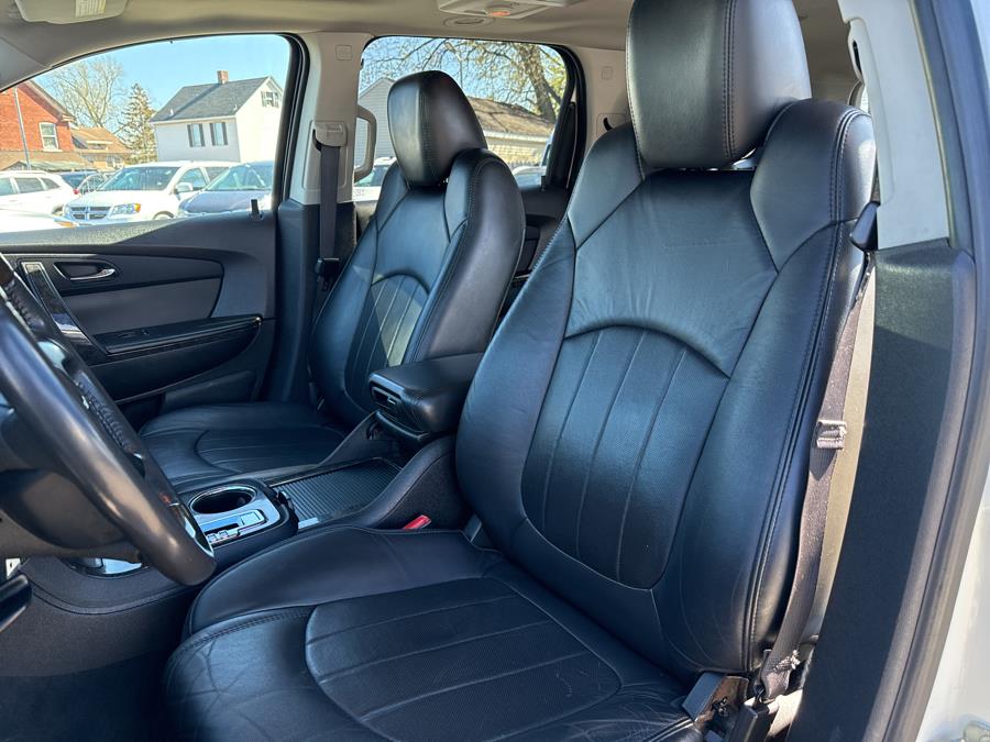 2012 GMC Acadia Denali photo