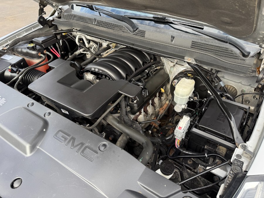 2016 GMC Yukon XL 4WD 4dr SLE photo