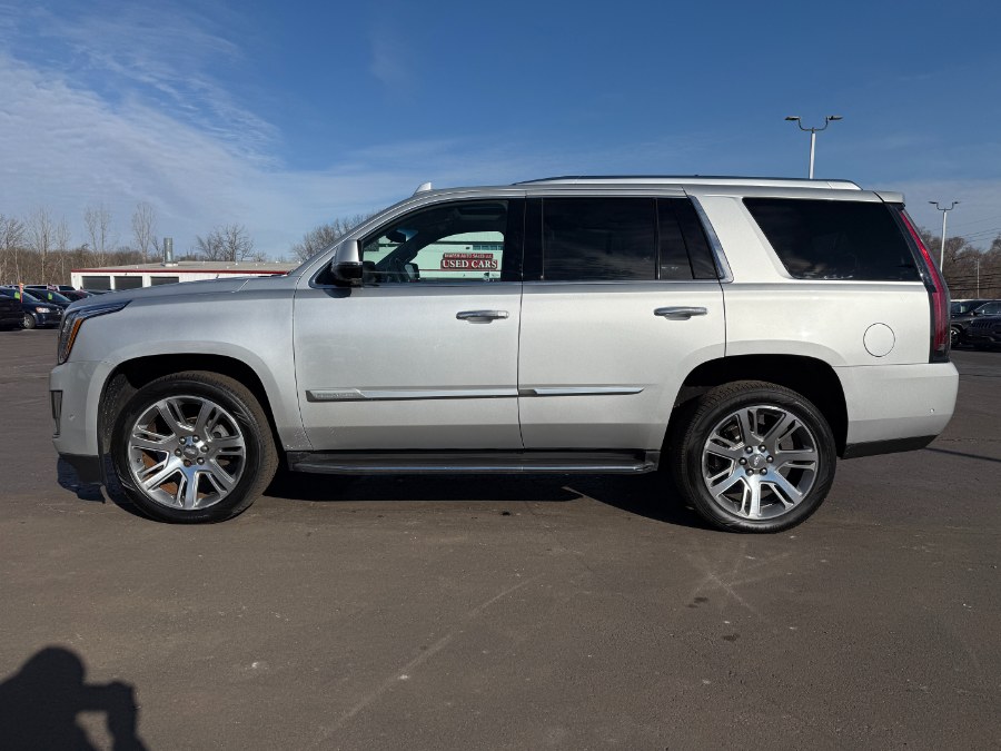 2017 Cadillac Escalade 4WD 4dr Luxury photo