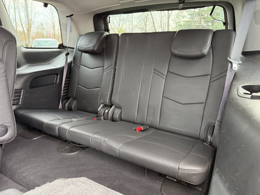 2017 Cadillac Escalade 4WD 4dr Luxury photo