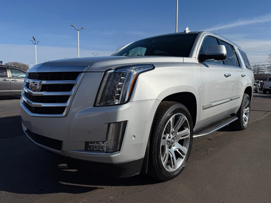 2017 Cadillac Escalade 4WD 4dr Luxury photo